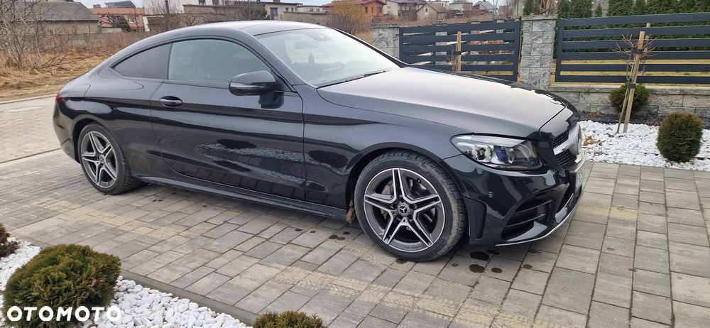 Mercedes-Benz Klasa C 220 d 4Matic 9G-TRONIC AMG Line Plus - 3