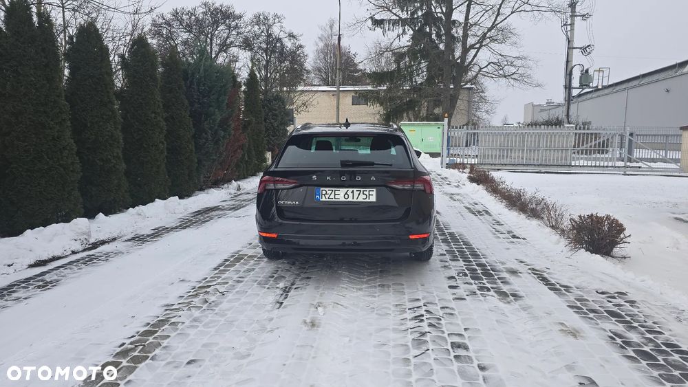 Skoda Octavia 2.0 TDI Edition - 4