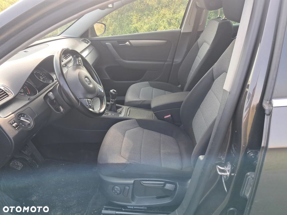 Volkswagen Passat 2.0 TDI Highline - 15