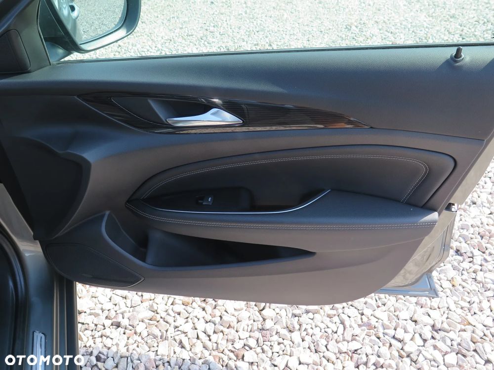 Opel Insignia 1.5 T Exclusive S&S - 25