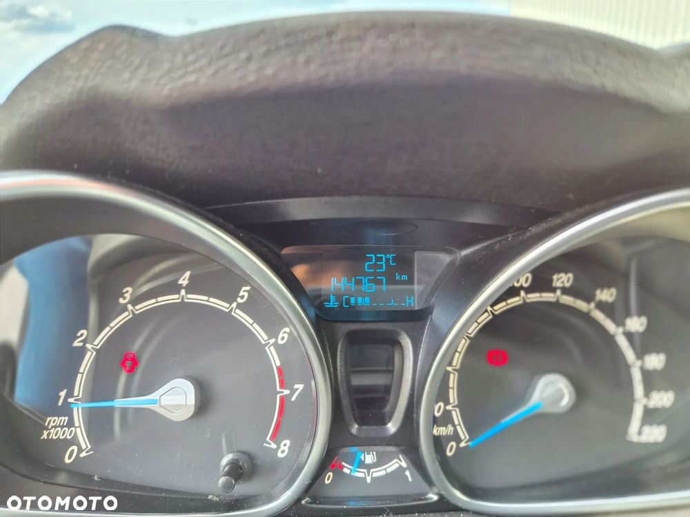 Ford Fiesta 1.0 EcoBoost STart-Stop Titanium - 18