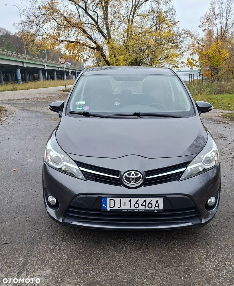 Toyota Verso - 5