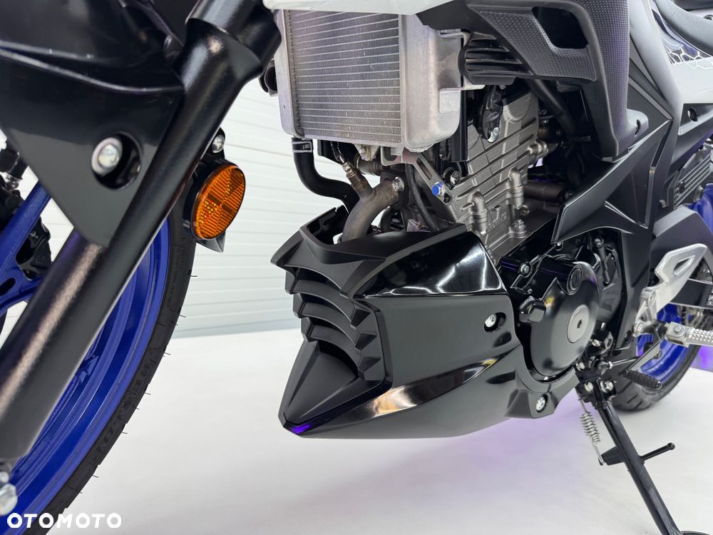 Suzuki GSX - 33