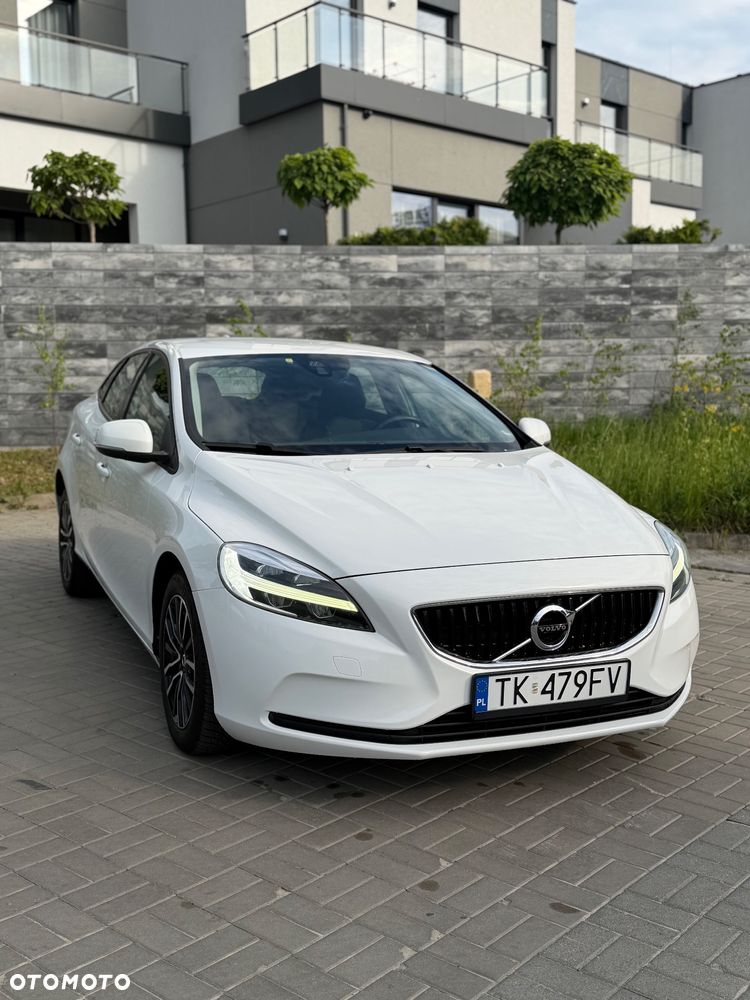 Volvo V40 D2 Geartronic Momentum - 1