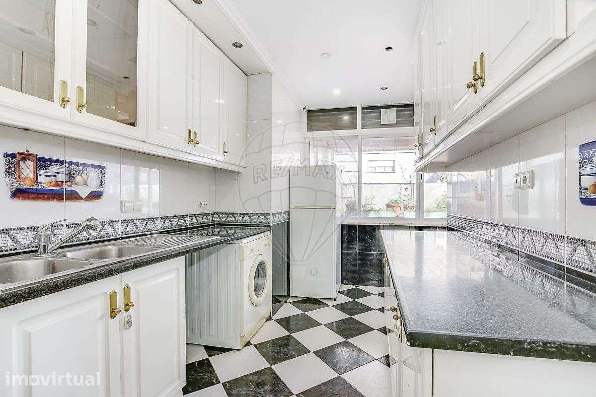 Apartamento T2 para arrendamento - Grande imagem: 2/32