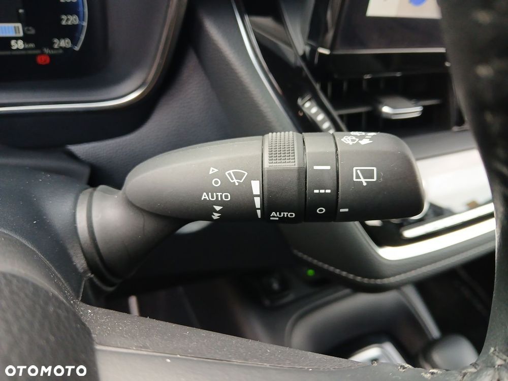 Toyota Corolla 1.8 Hybrid Comfort - 31