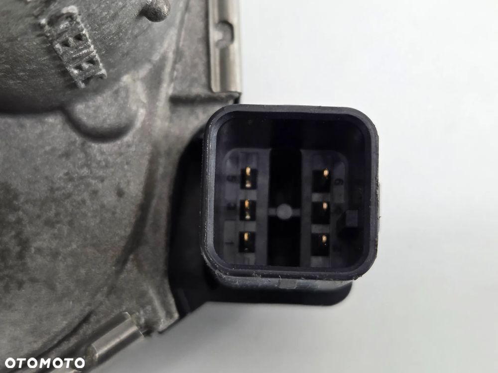 PRZEPUSTNICA  BMW  2.0  NR  7561066 - 4