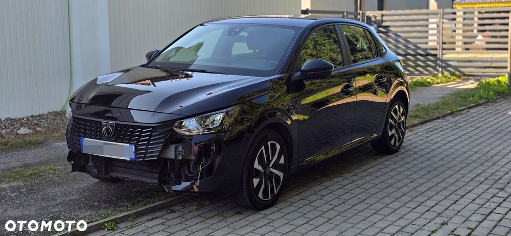 Peugeot 208 - 5