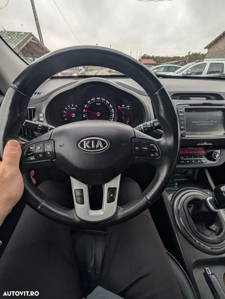 Kia Sportage 1.7 DSL MT 4x2 PREMIUM - 9