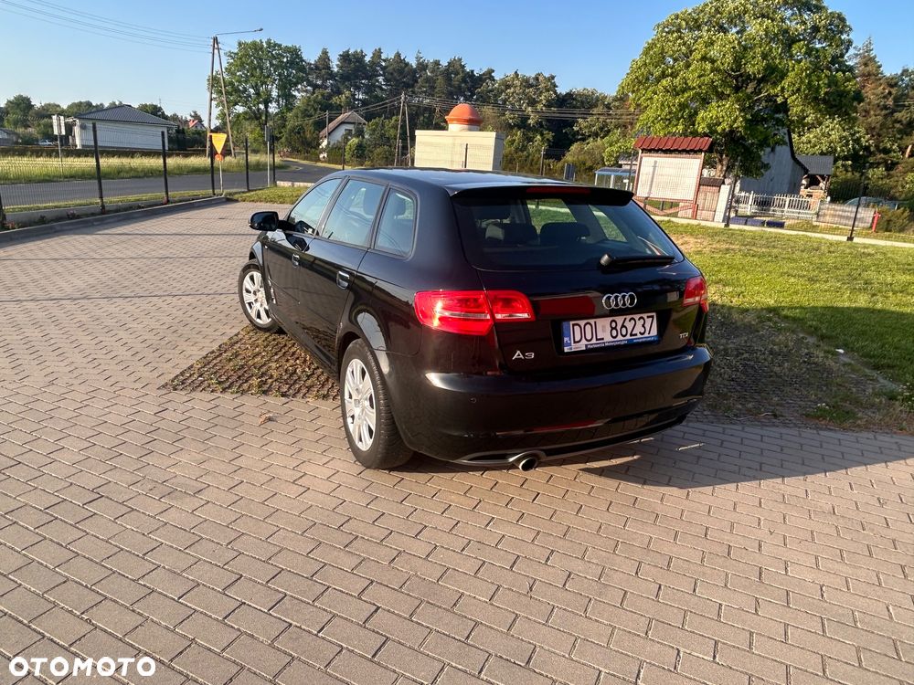 Audi A3 Sportback 1.6 TDI DPF Ambition - 5