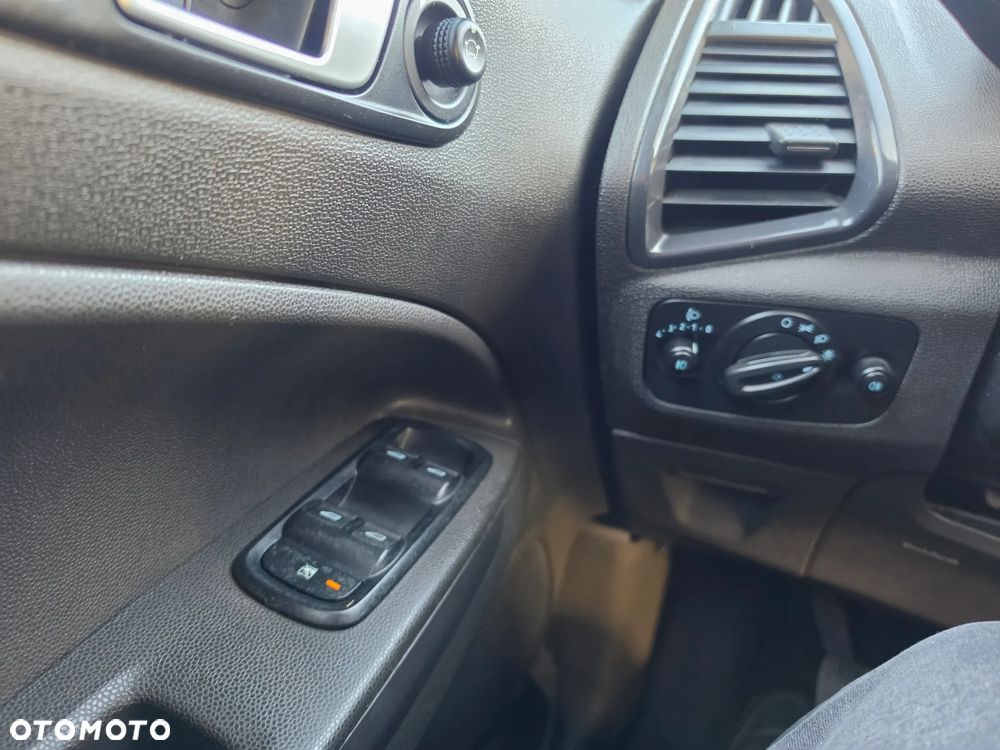 Ford EcoSport - 14