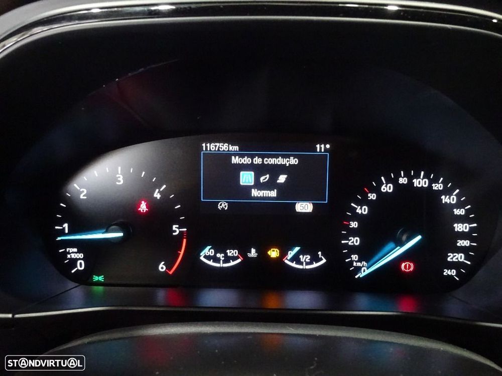 Ford Focus 1.5 TDCi ECOBlue Titanium - 14