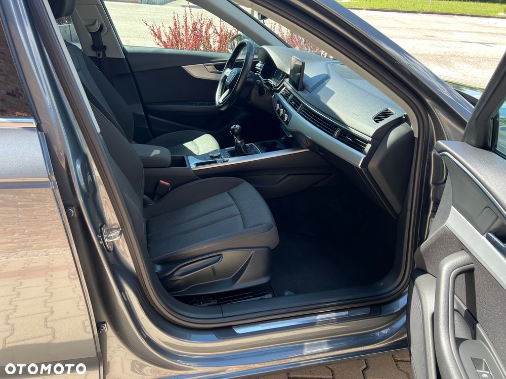 Audi A4 Avant 2.0 TDI - 30