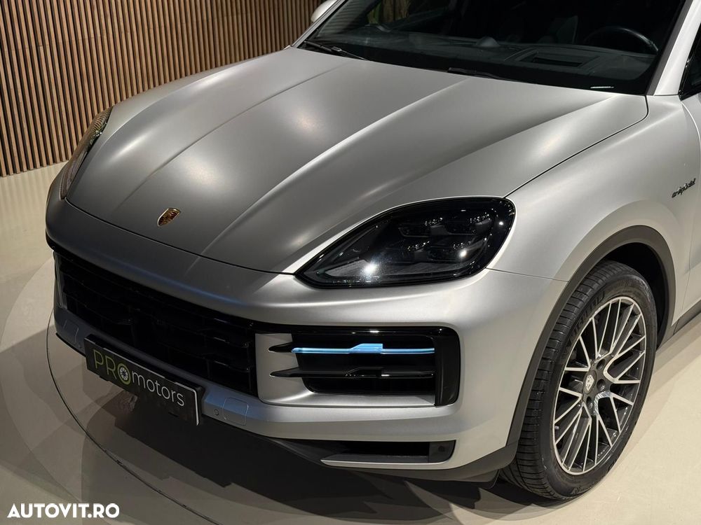 Porsche Cayenne Coupe - 10
