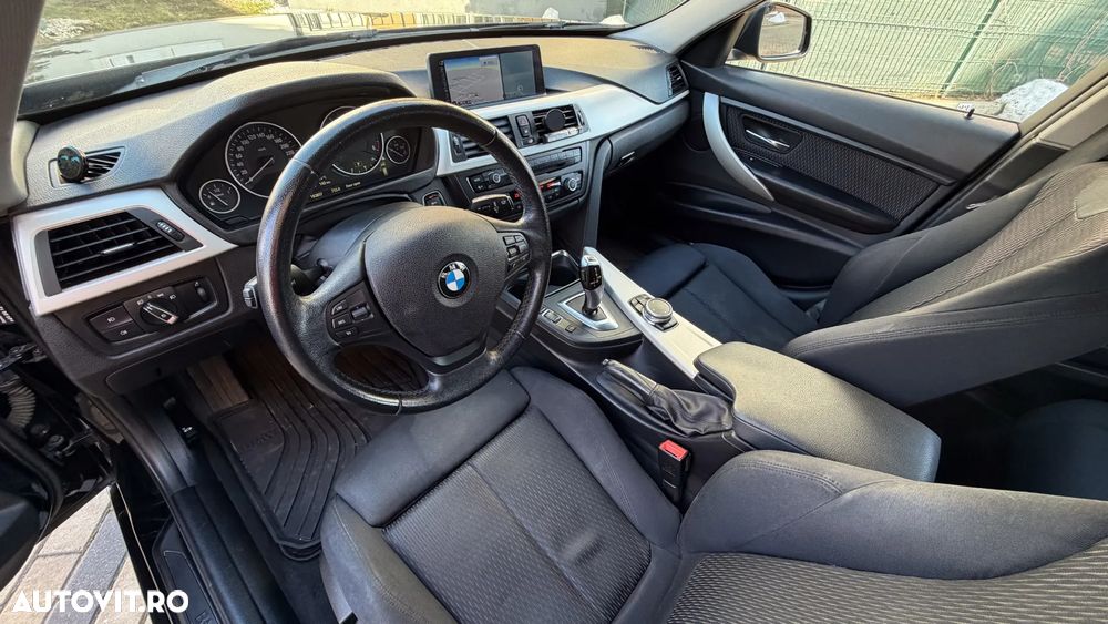 BMW Seria 3 320d xDrive Aut. - 12