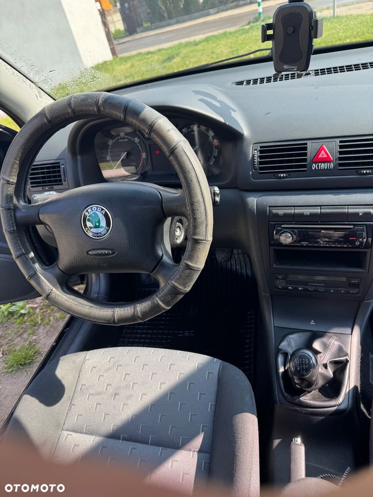 Skoda Octavia 1.9 TDI Tour - 12