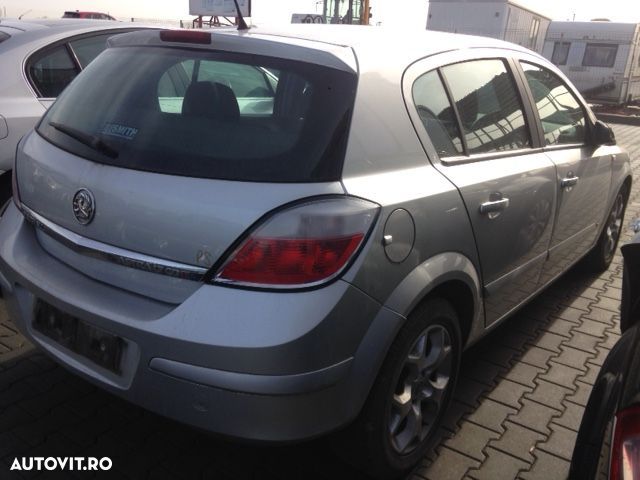 Dezmembram Opel Astra H, 1,7 cdti ,an fabricație 2006 - 1