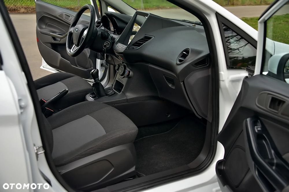 Ford Fiesta 1.25 Titanium EU5 - 31