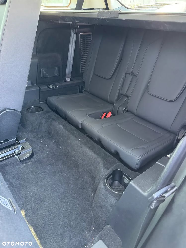 Land Rover Discovery Sport - 18