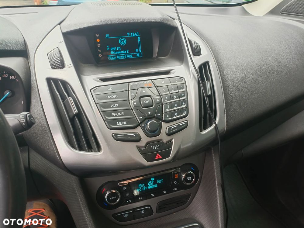 Ford Tourneo Connect Grand ver-grand-1-6-tdci-titanium - 17