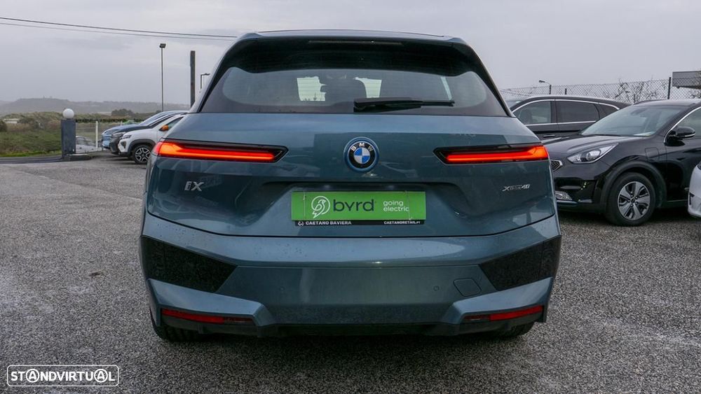 BMW iX xDrive 40 Pack Desportivo - 13