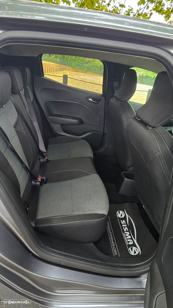 Renault Clio 1.0 TCe Techno Bi-Fuel - 8