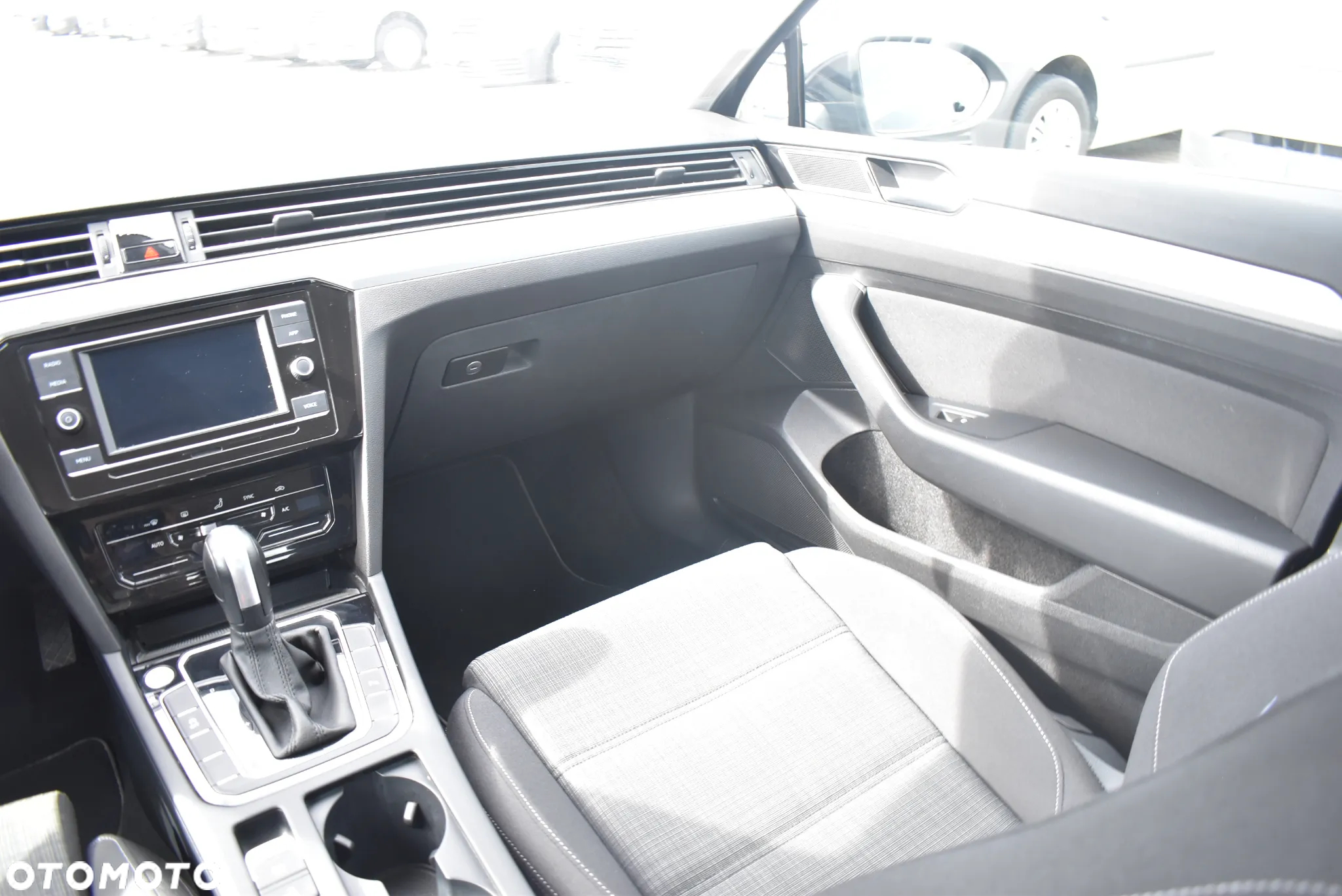 Volkswagen Passat 1.5 TSI EVO Business DSG - 19