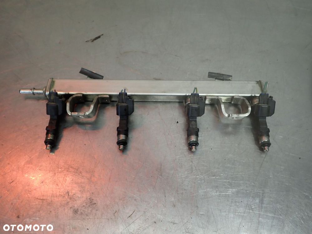 LISTWA WTRYSKOWA Z WTRYSKAMI MAZDA 6 GH - 1