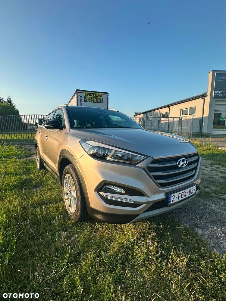 Hyundai Tucson 1.6 GDI BlueDrive GO 2WD - 16