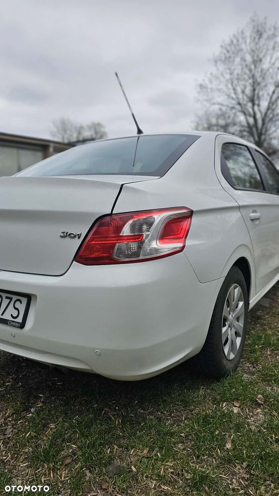 Peugeot 301 1.6 BlueHDi Active - 9