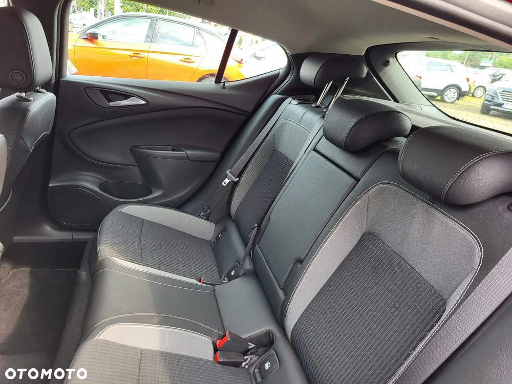 Opel Astra 1.2 Turbo Elegance - 8