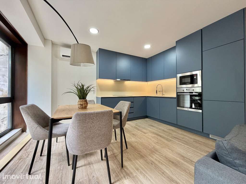 Estúdio, Praça Républicada cidade de Coimbra - Grande imagem: 3/6