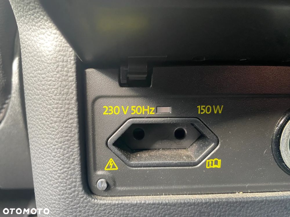 Volkswagen Passat 2.0 TDI SCR DSG Highline - 25