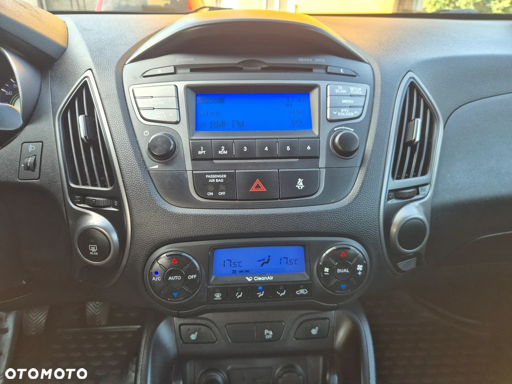 Hyundai ix35 1.7 CRDi 2WD Fifa World Cup Edition - 20