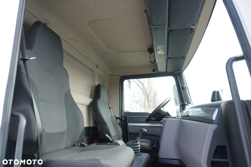 MAN TGL 12.190 / Zabudowa chłodnia 14 EPAL / Carrier Xarios 500 / 3 szt. - 29