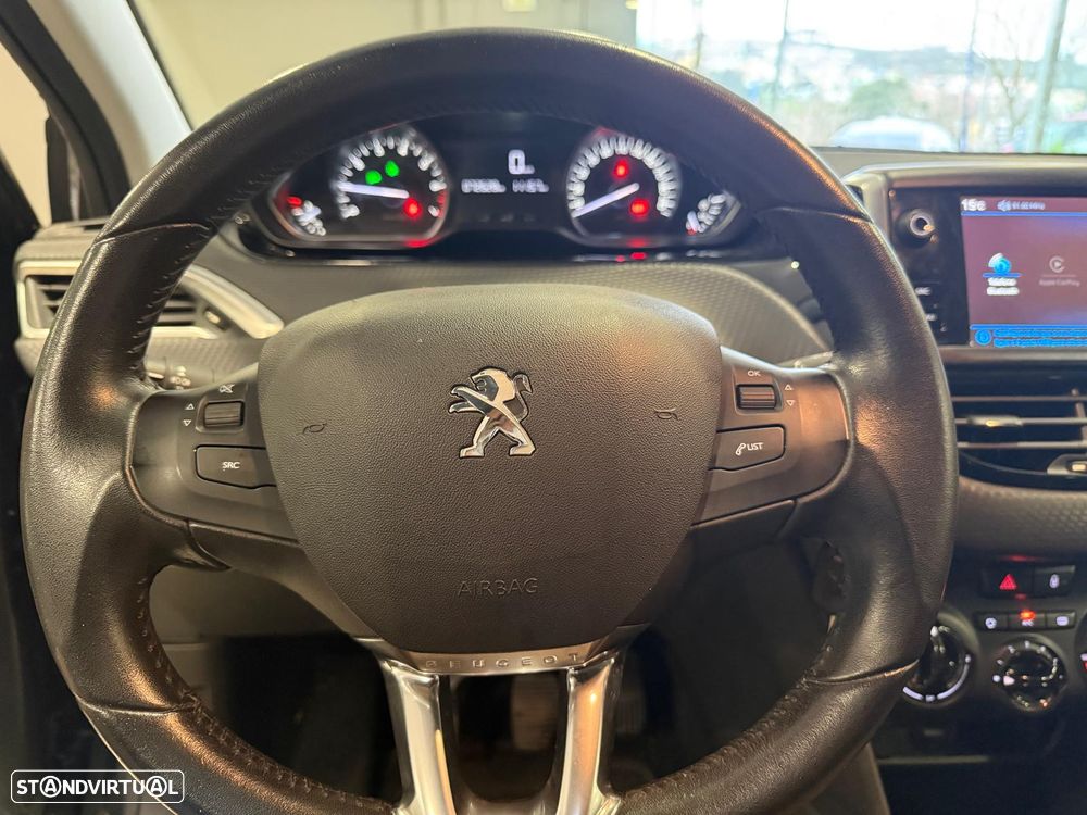 Peugeot 208 1.2 PureTech Style - 7
