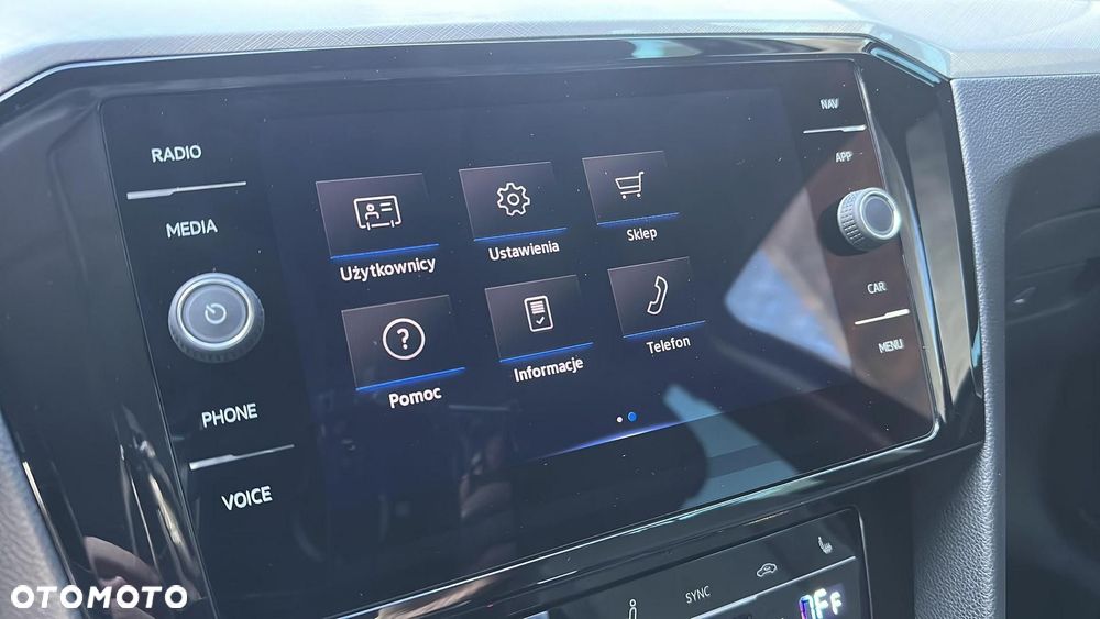 Volkswagen Passat 1.5 TSI EVO Business DSG - 30