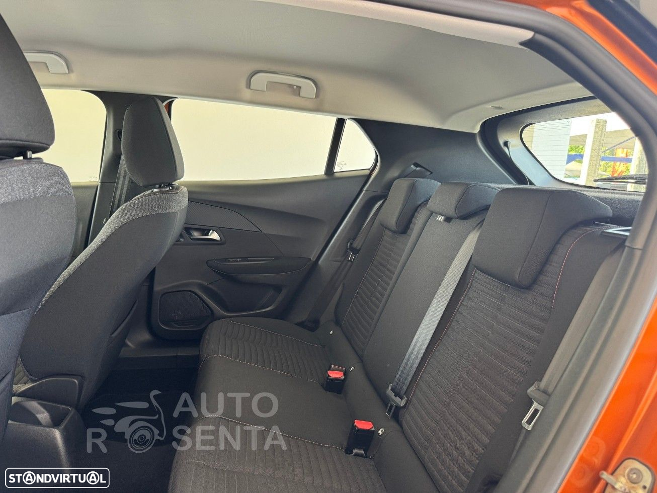 Peugeot 2008 1.2 PureTech Active Pack - 20