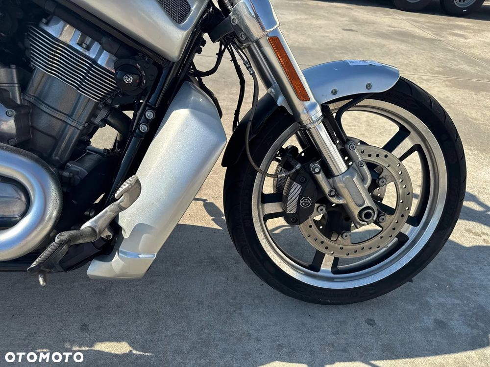 Harley-Davidson V-Rod Muscle - 22
