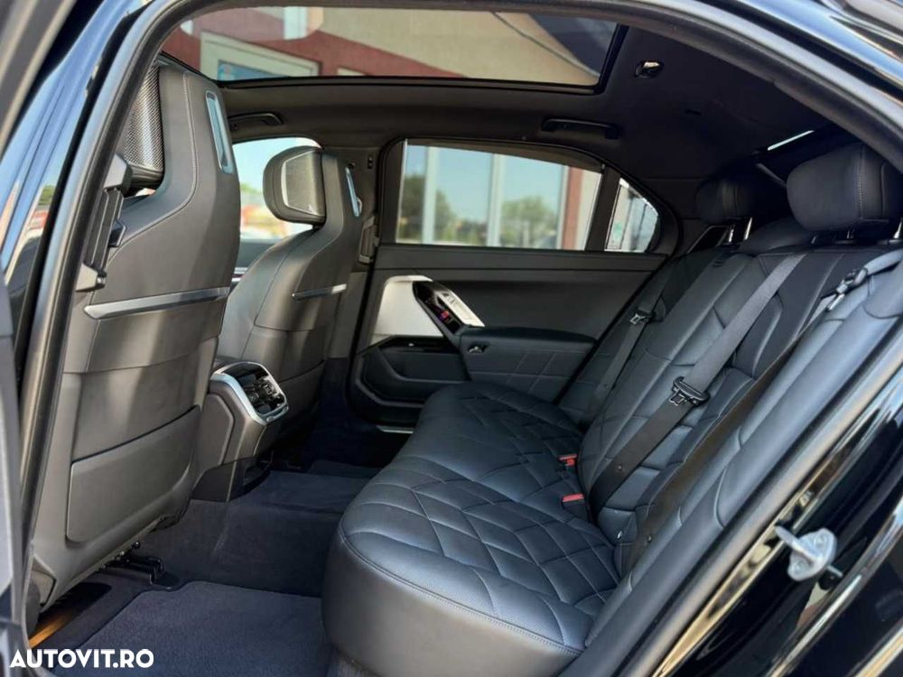 BMW Seria 7 - 17