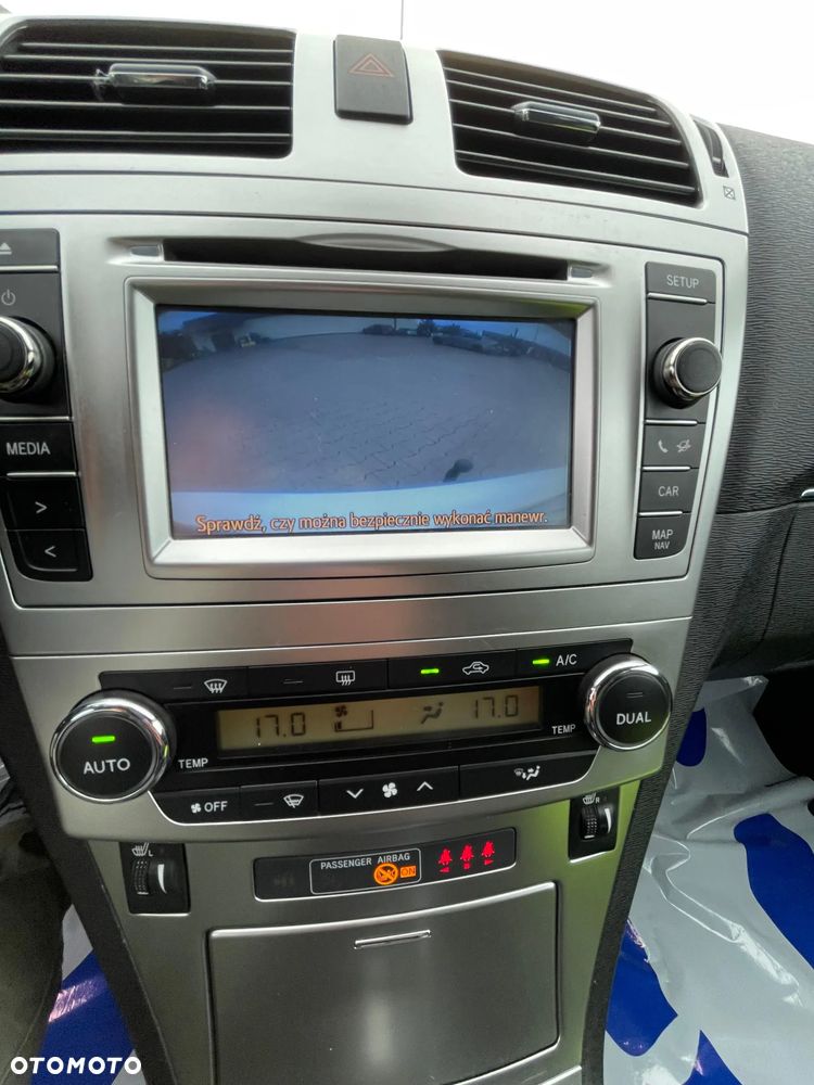 Toyota Avensis 1.8 Multidrive S Executive - 16