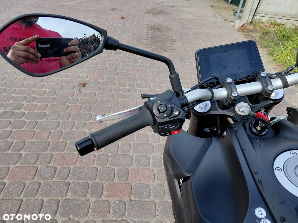 Yamaha MT - 22