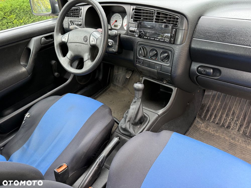 Volkswagen Golf 1.8 GL - 5