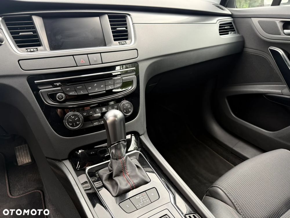 Peugeot 508 1.6 e-THP Allure S&S - 9