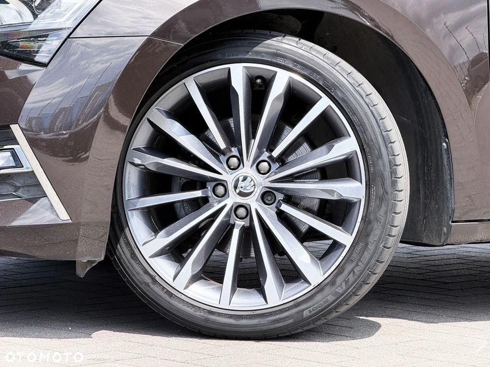 Skoda Superb 2.0 TSI L&K DSG - 7