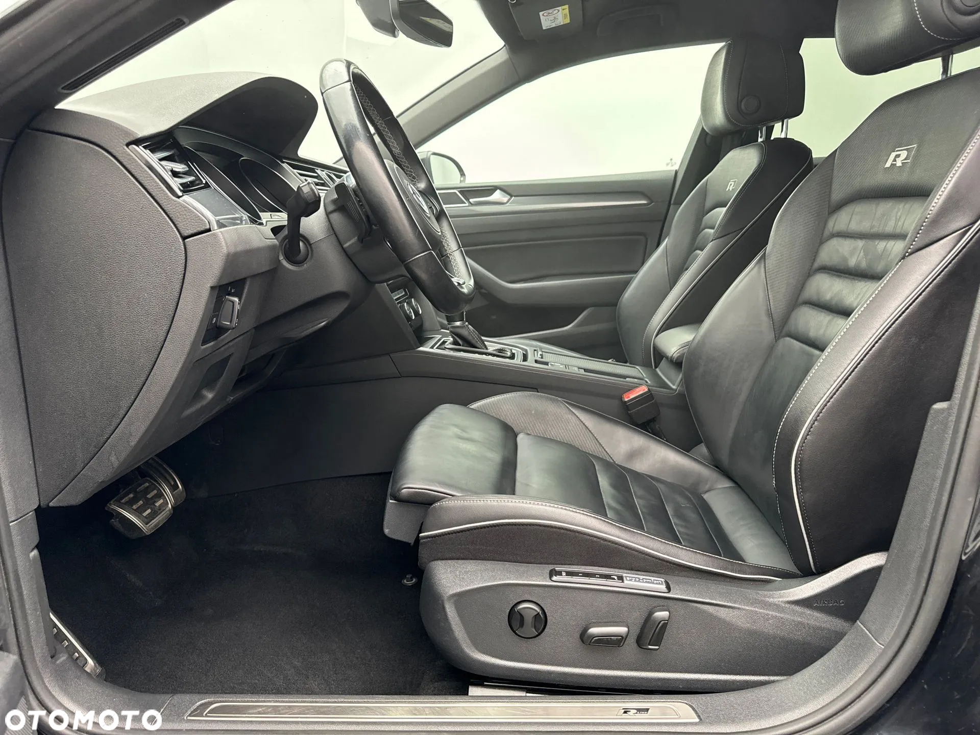 Volkswagen Arteon 2.0 TSI DSG R-Line - 11