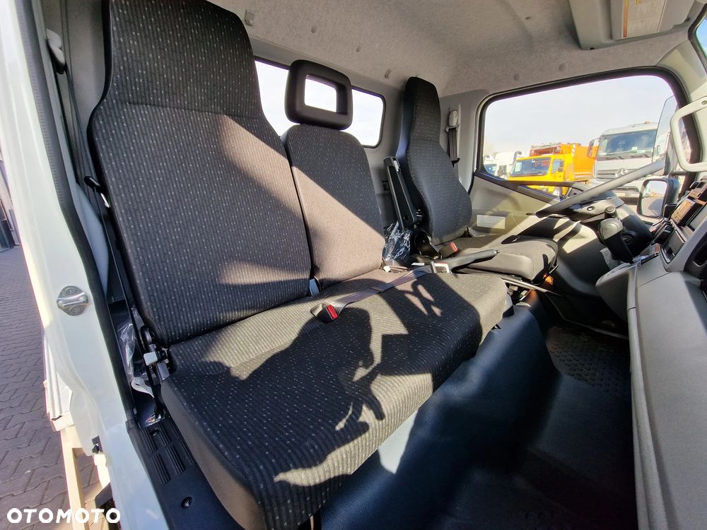 FUSO Canter 9C18 AMT 4x2 - 15