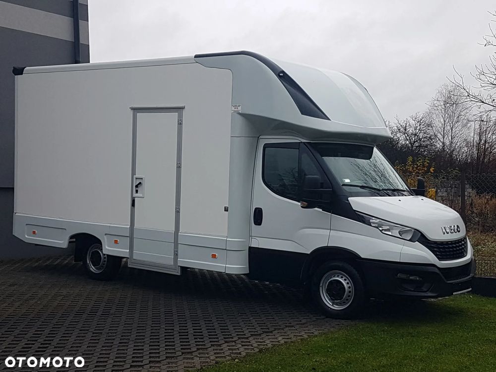 Iveco DAILY KONTENER NISKOPODŁOGOWY 4,43x2,24x2,43 SKLEP FOODTRUCK BAR KLIMA KONIOWÓZ KAMPER - 1