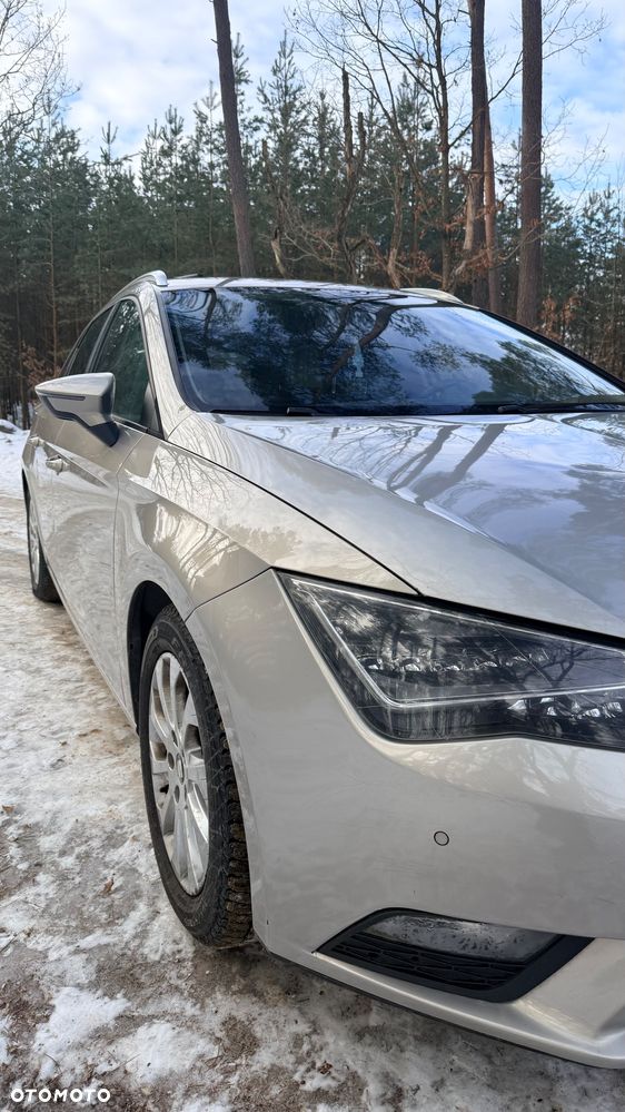 Seat Leon 1.6 TDI ECOMOTIVE Style - 4