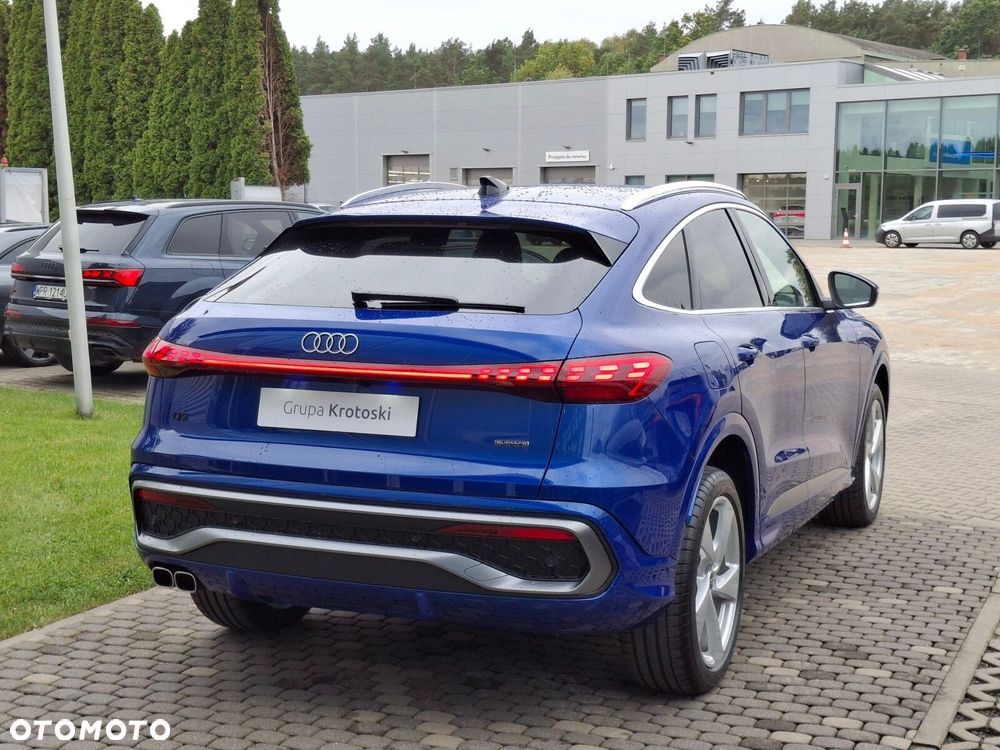 Audi Q5 Sportback - 4